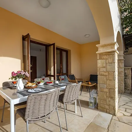 Bk02 Adjacent To Aphrodite Hills Pool Sea View *